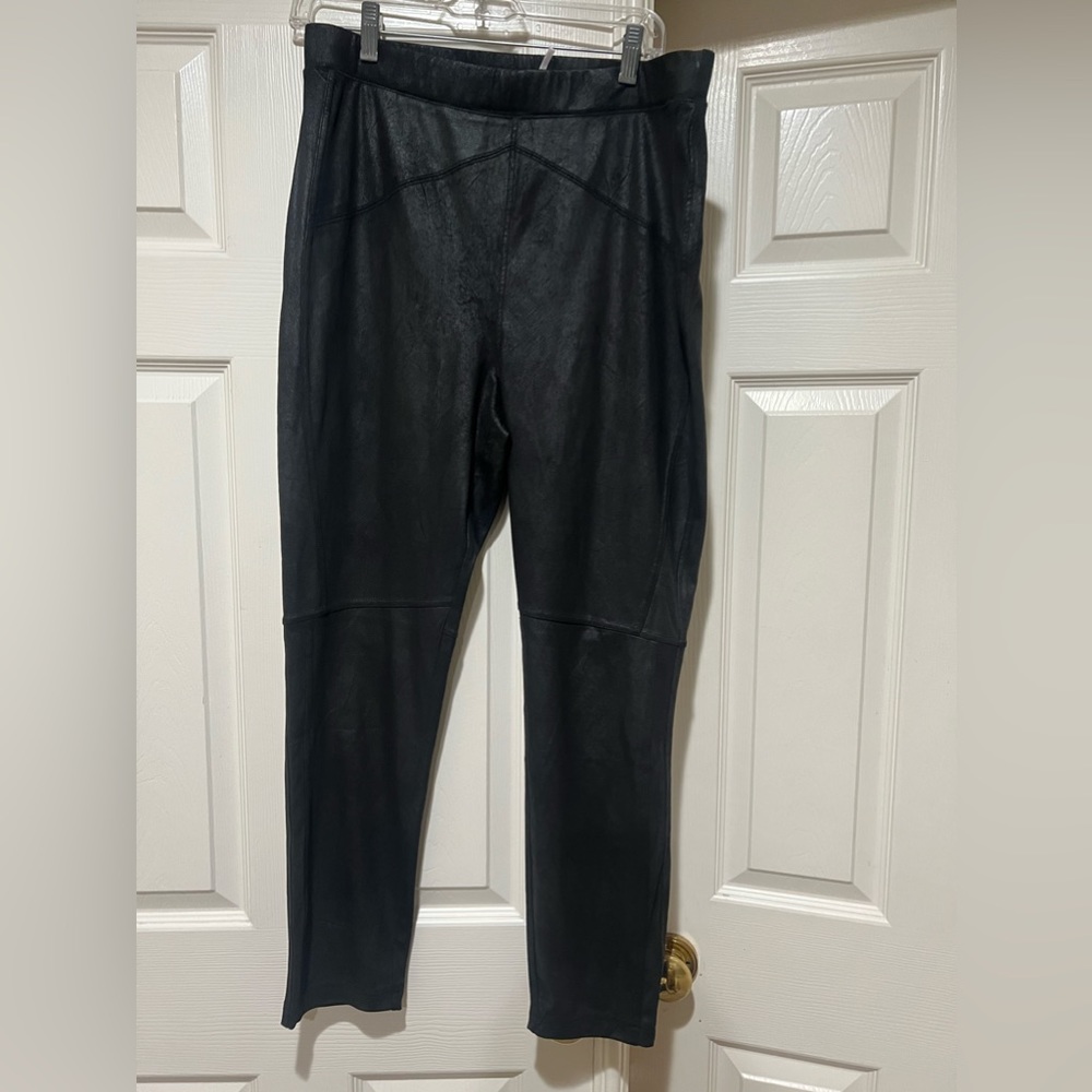 Free People L Black Faux Leather High Waisted Leggings. Size L Large